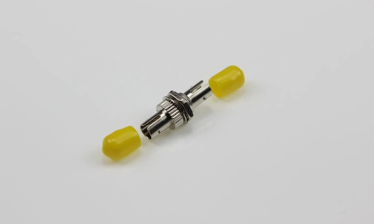 Acoblador ST de fibra òptica