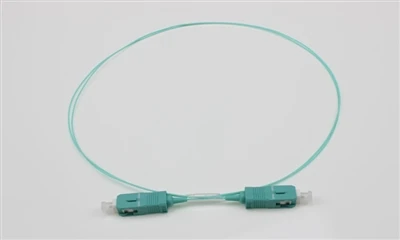Quines són les precaucions en el procés de cablejat i gestió de ponts de fibr...