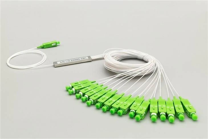 Divisor de fibra 1x16 SC APC Plc, tub d'acer, fibra nua 250 µm, monomode