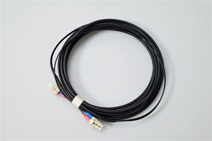 Cordó de connexió de fibra òptica Lc multimode dúplex