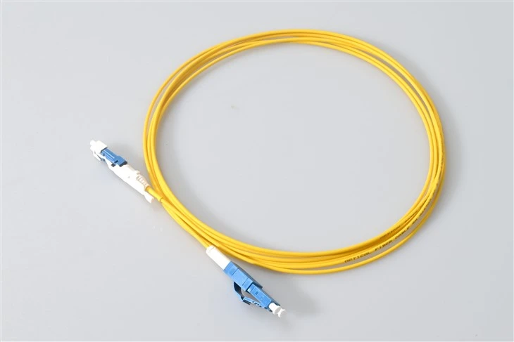 Cordó de connexió de fibra òptica Lc Uniboot