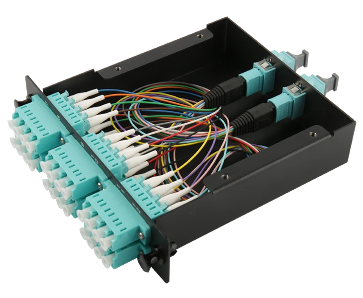 12 cassets 12 fibres OM4 multimode MTP a 12 LC Duplex Aqua