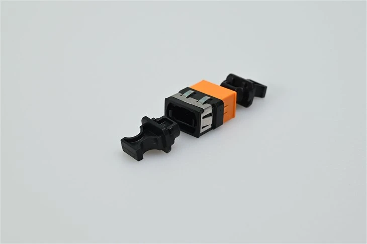 Adaptador de fibra òptica MTP/MPO: baixa-pèrdua de 0,2 dB amb funda d